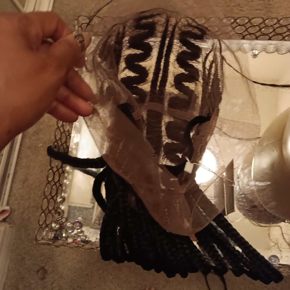 Wig - Picture 5 of 5
